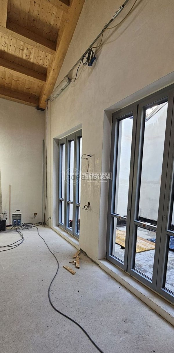 appartamento in vendita a Milano in zona Loreto