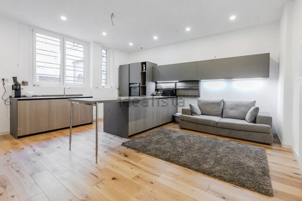 appartamento in vendita a Milano in zona Stazione Centrale