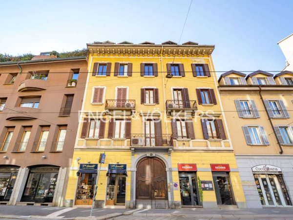 appartamento in vendita a Milano in zona Guastalla