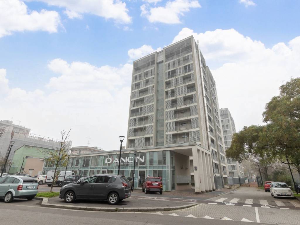appartamento in vendita a Milano in zona Vigentino