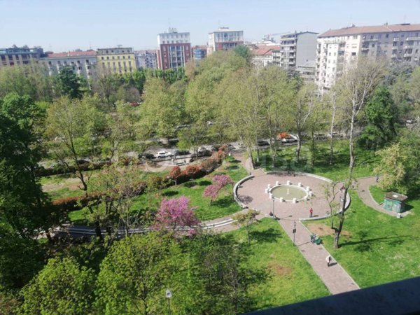 appartamento in vendita a Milano in zona Solari