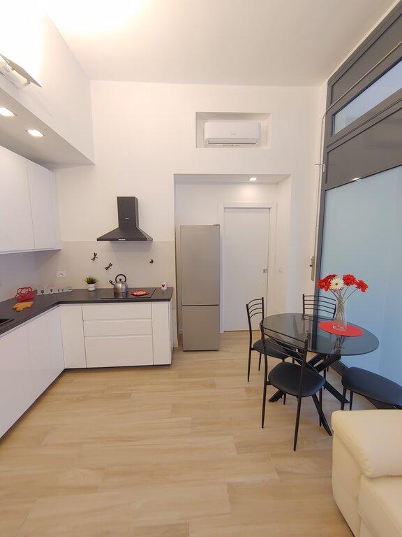 appartamento in vendita a Milano in zona Baggio