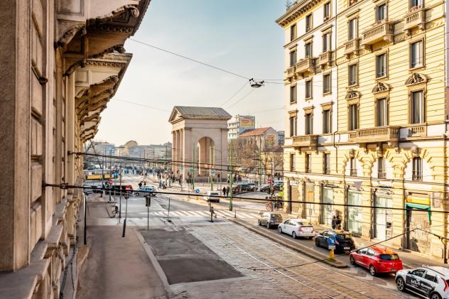 ufficio in vendita a Milano in zona Bocconi