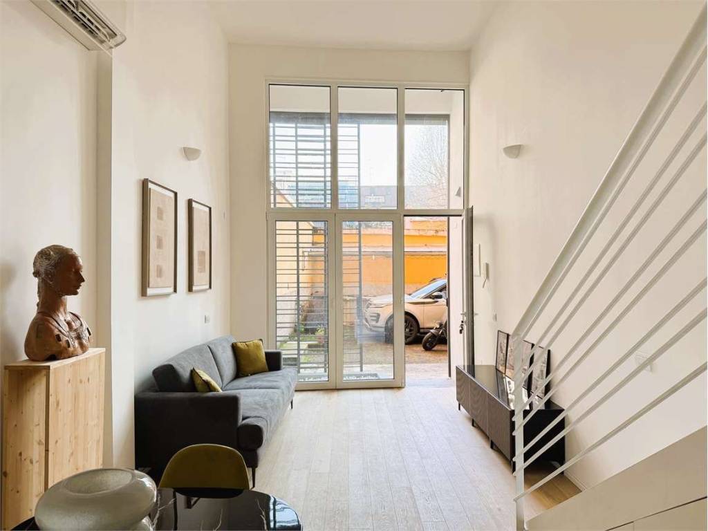appartamento in vendita a Milano in zona Dergano