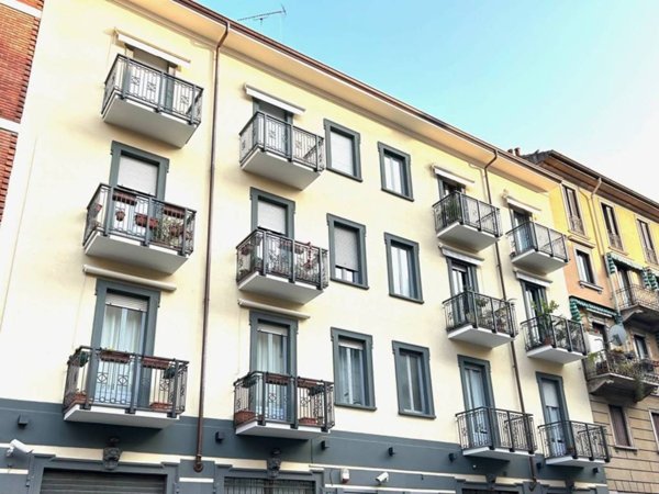 appartamento in vendita a Milano in zona Guastalla
