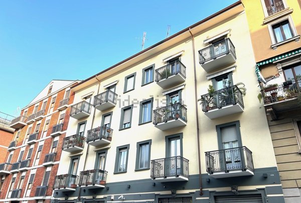 appartamento in vendita a Milano in zona Guastalla