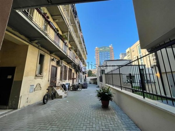 appartamento in vendita a Milano in zona Dergano