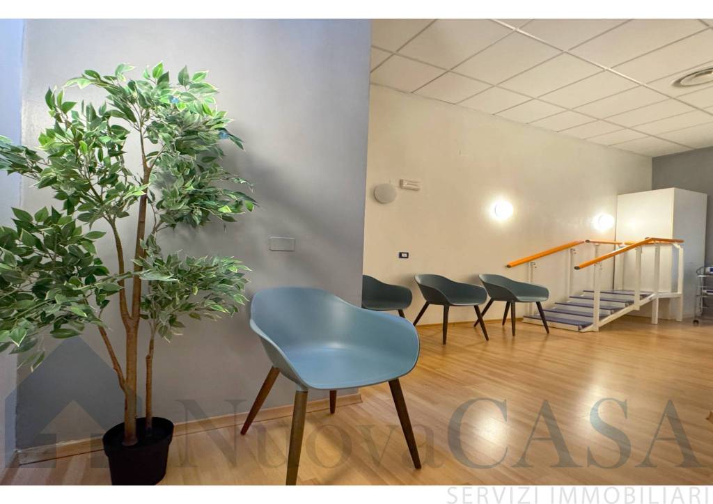 negozio in vendita a Milano in zona Centro Direzionale