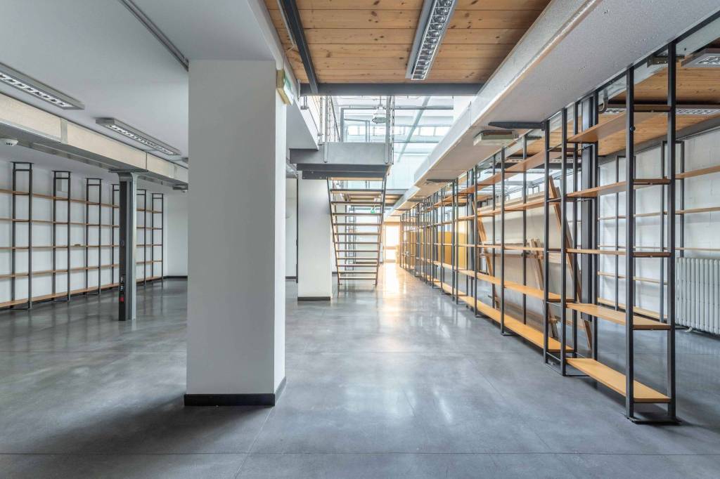 appartamento in vendita a Milano in zona Barona