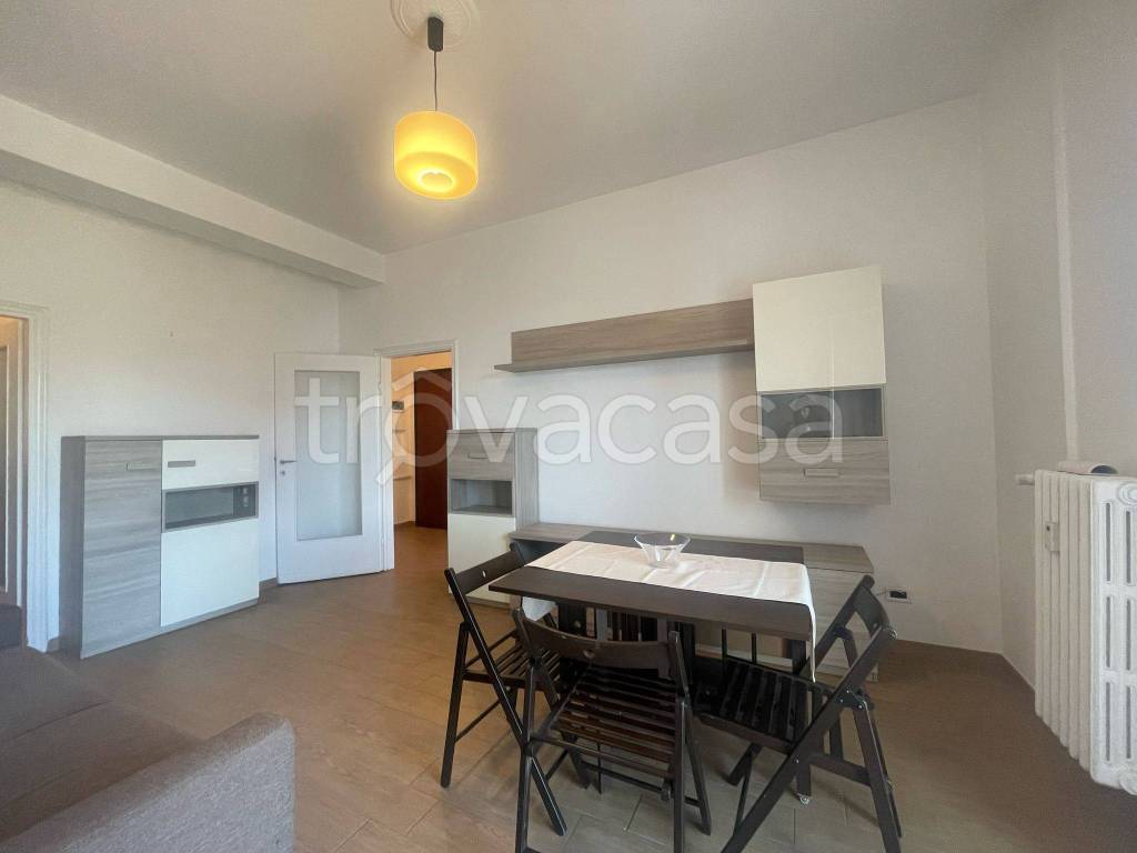 appartamento in vendita a Milano in zona Lorenteggio