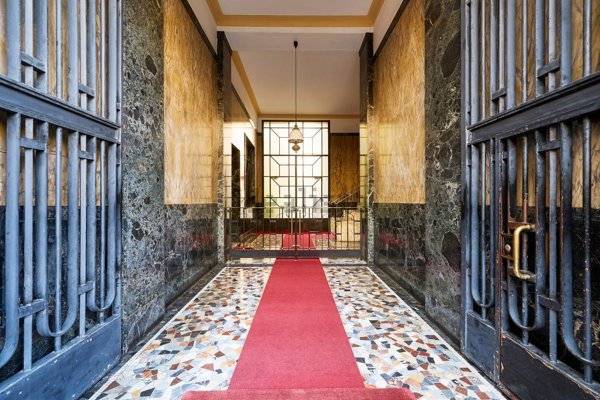 appartamento in vendita a Milano in zona Loreto