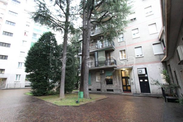 appartamento in vendita a Milano in zona Bruzzano