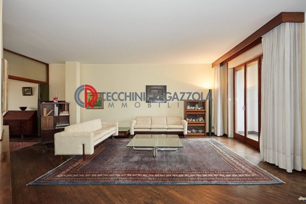 appartamento in vendita a Milano in zona Fiera Campionaria