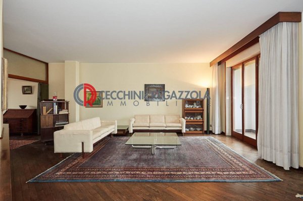 appartamento in vendita a Milano in zona Fiera Campionaria