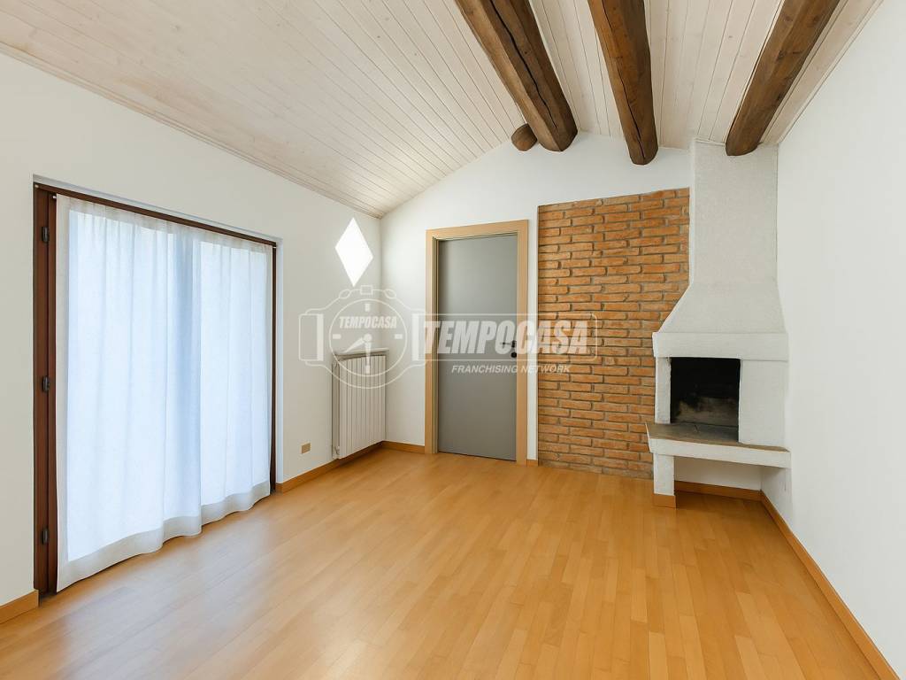appartamento in vendita a Milano in zona Porta Nuova
