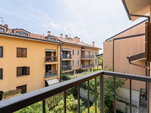 appartamento in vendita a Milano in zona Muggiano