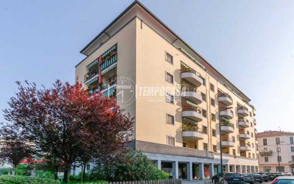 appartamento in vendita a Milano in zona Affori