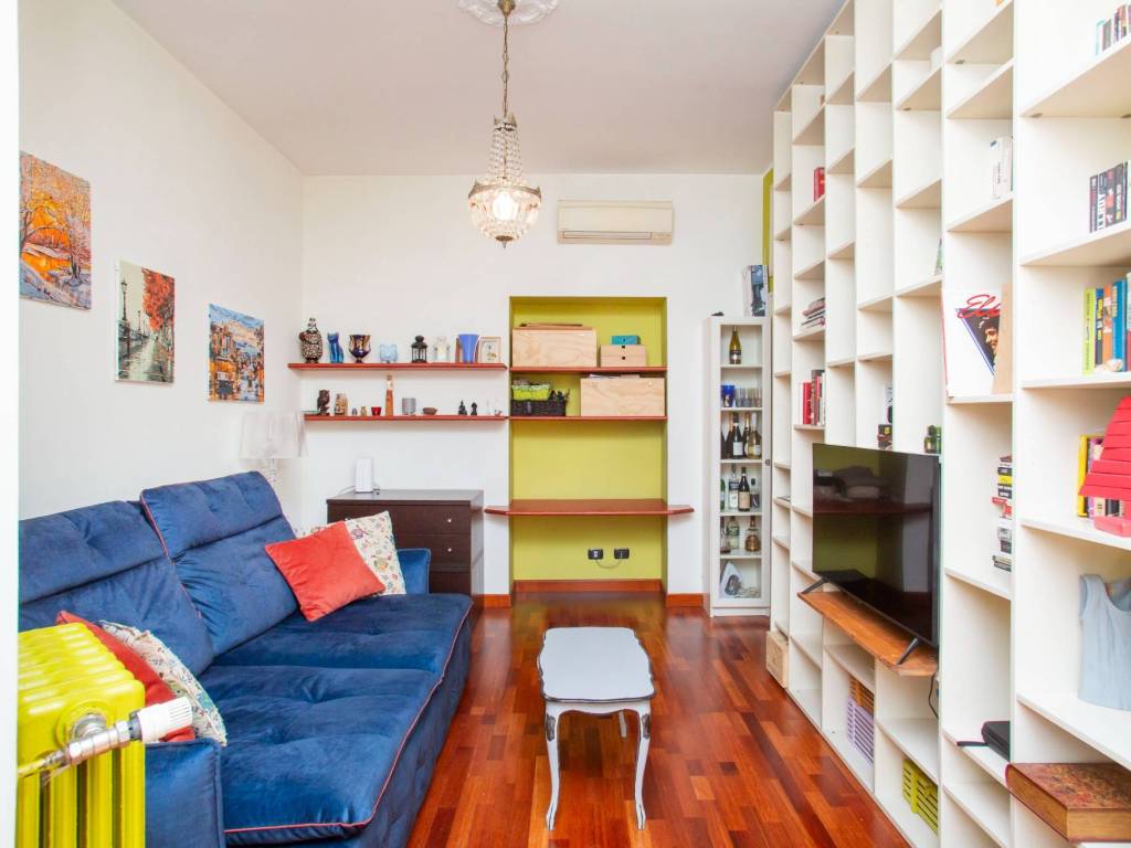 appartamento in vendita a Milano in zona Centro Direzionale