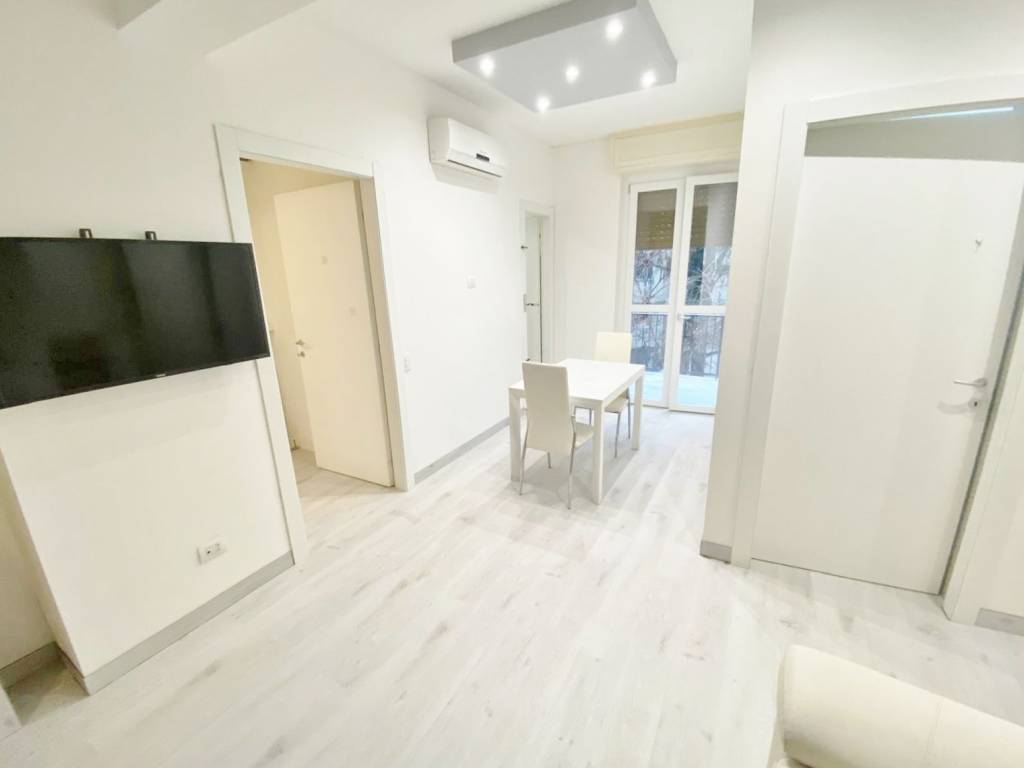 appartamento in vendita a Milano in zona Corvetto