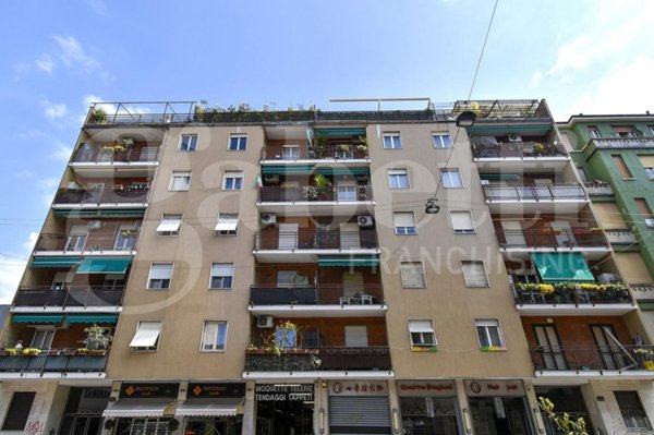 appartamento in vendita a Milano in zona Rottole