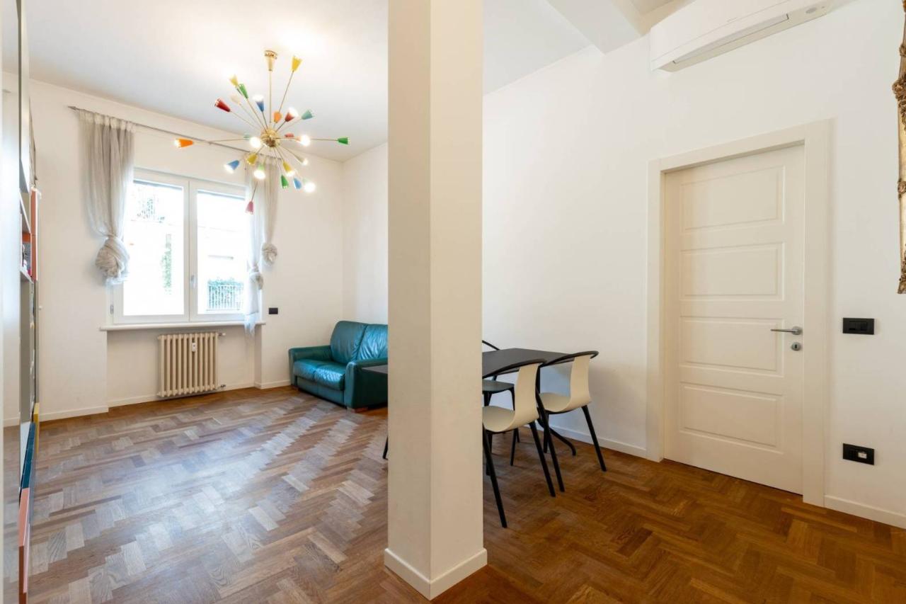 appartamento in vendita a Milano in zona Sant'Ambrogio