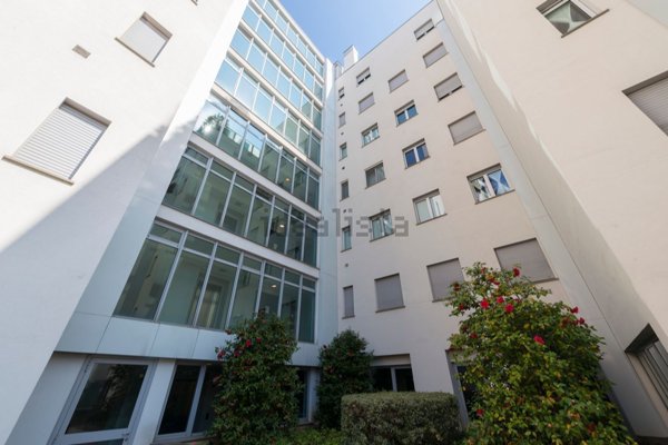 appartamento in vendita a Milano in zona Solari