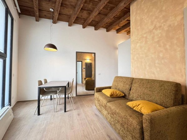appartamento in vendita a Milano in zona Brera