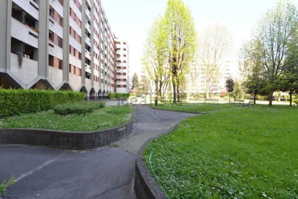 appartamento in vendita a Milano in zona Isola
