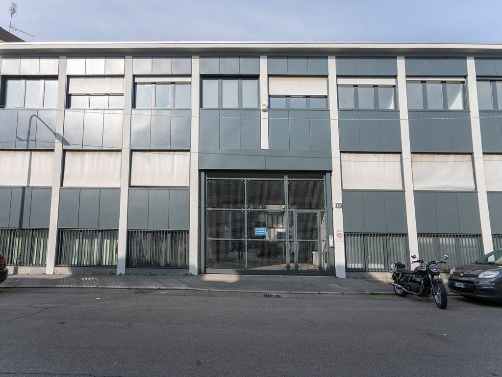 appartamento in vendita a Milano in zona Piazzale Lodi