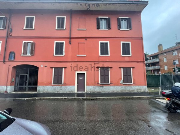 appartamento in vendita a Milano in zona Baggio