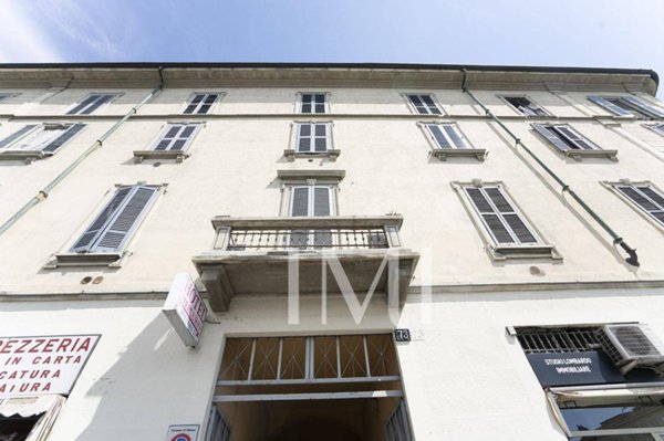 appartamento in vendita a Milano in zona Morivione