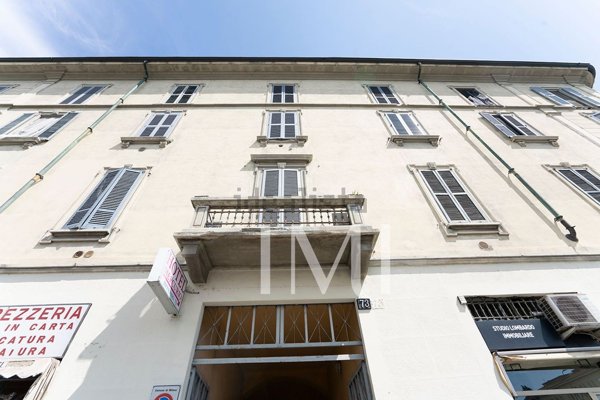 appartamento in vendita a Milano in zona Morivione