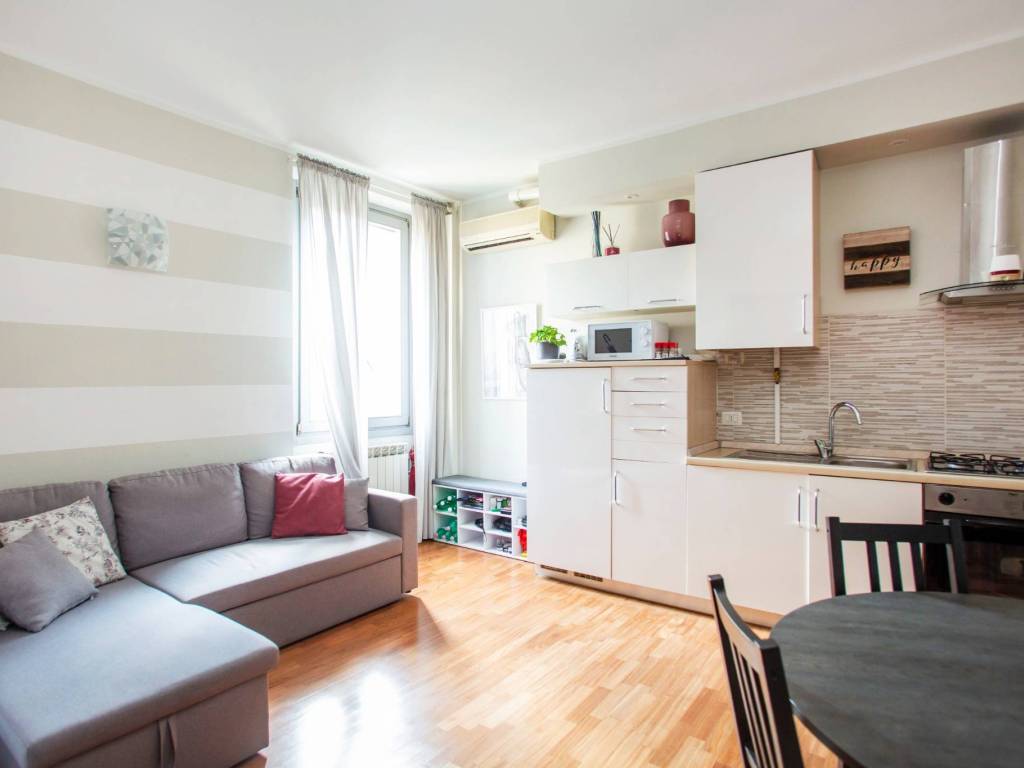 appartamento in vendita a Milano in zona Centro Direzionale