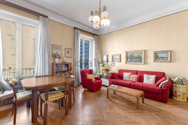 appartamento in vendita a Milano in zona Isola