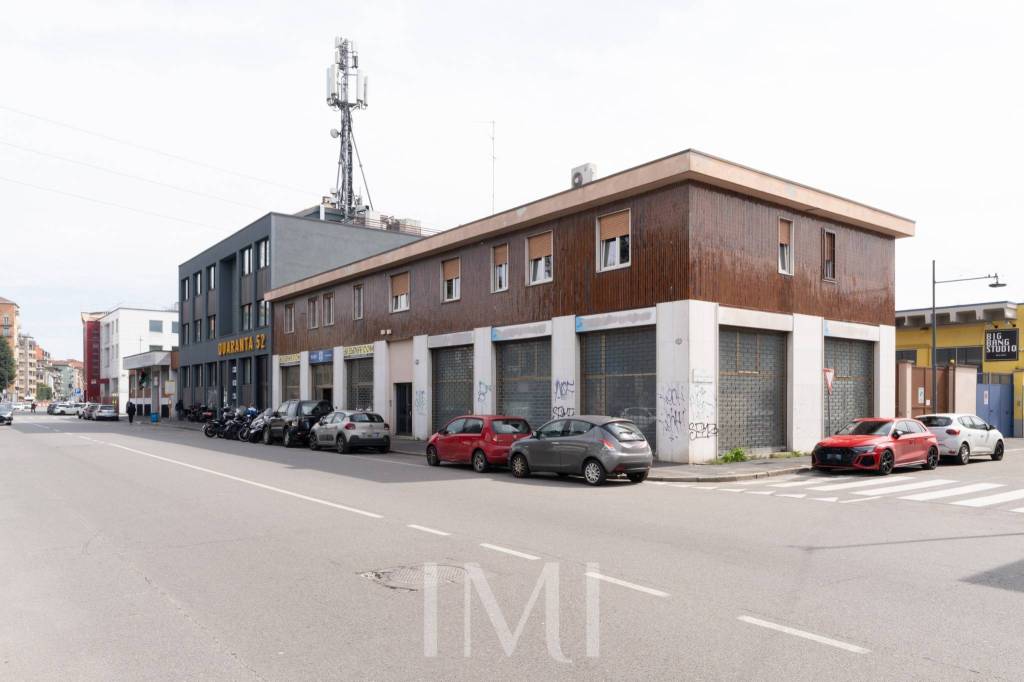 trivano in vendita a Milano in zona Corvetto