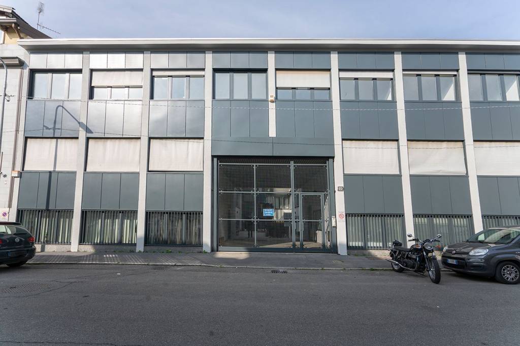 appartamento in vendita a Milano in zona Corvetto