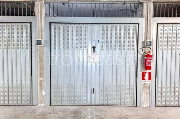 appartamento in vendita a Milano in zona Sant'Ambrogio