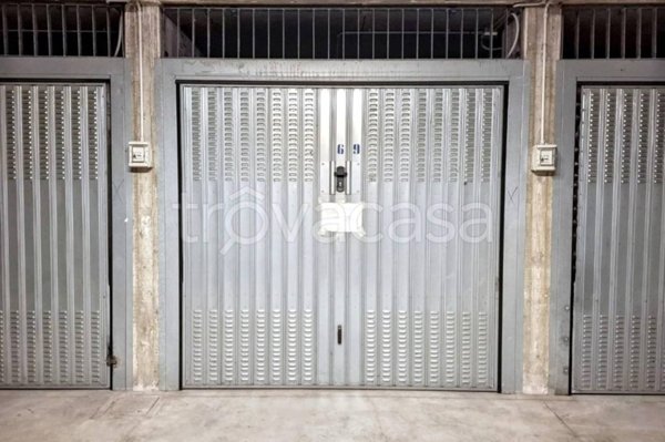 appartamento in vendita a Milano in zona Sant'Ambrogio