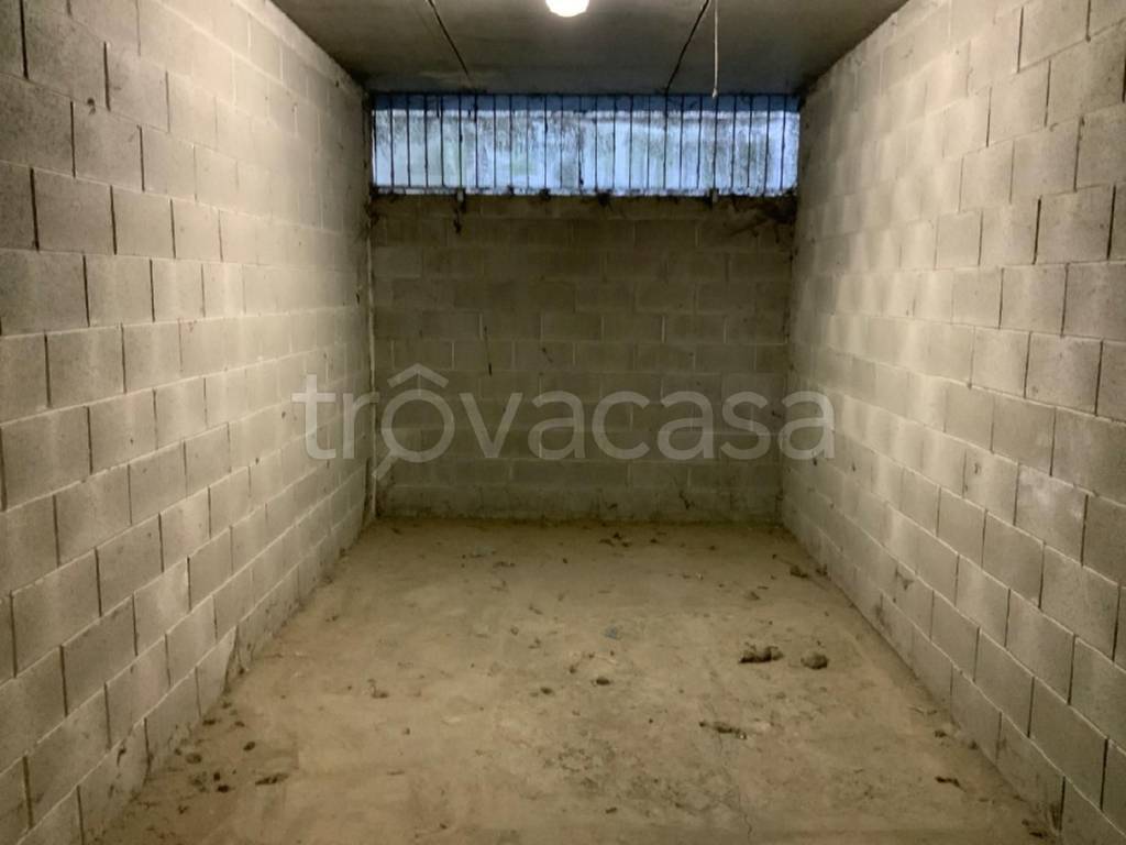 appartamento in vendita a Milano in zona Sant'Ambrogio
