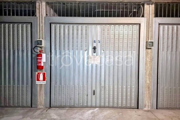 appartamento in vendita a Milano in zona Sant'Ambrogio