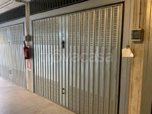 appartamento in vendita a Milano in zona Sant'Ambrogio