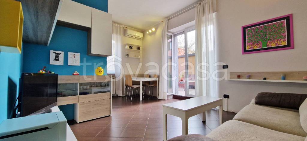 appartamento in vendita a Milano in zona Prato Centenaro