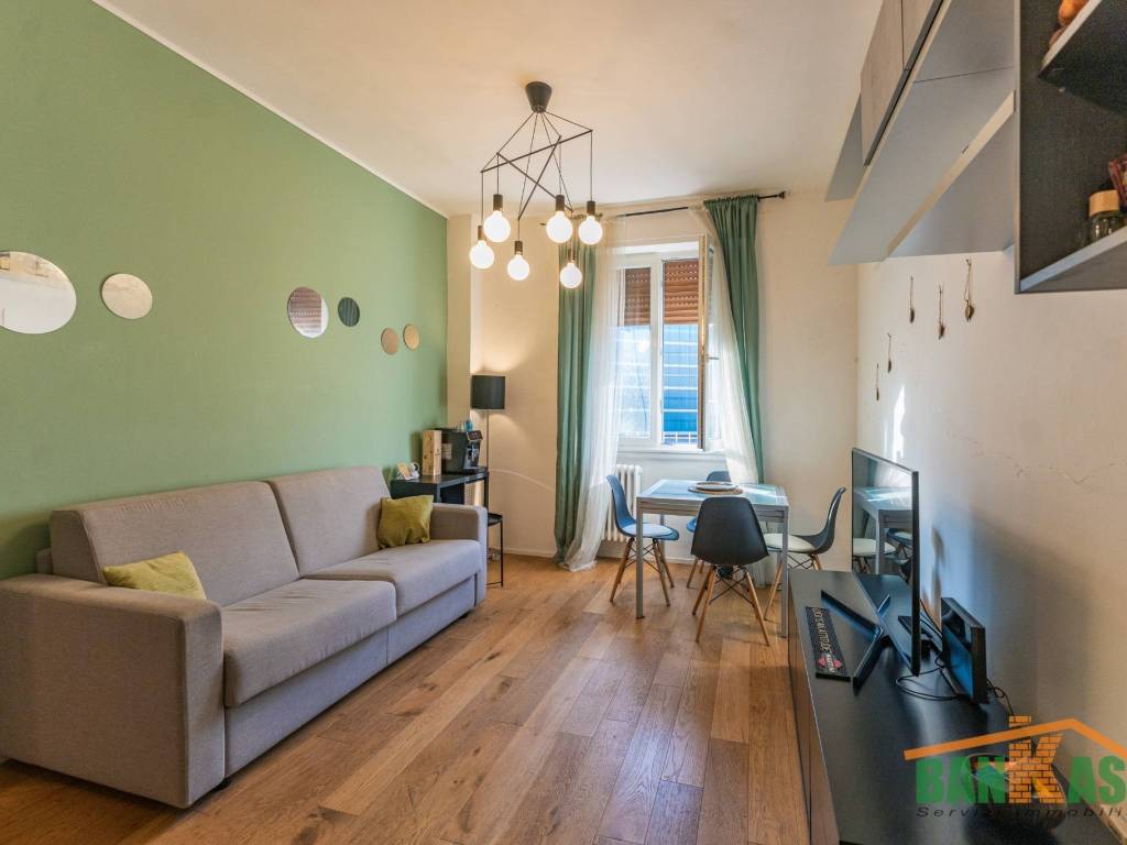 appartamento in vendita a Milano in zona Porta Garibaldi
