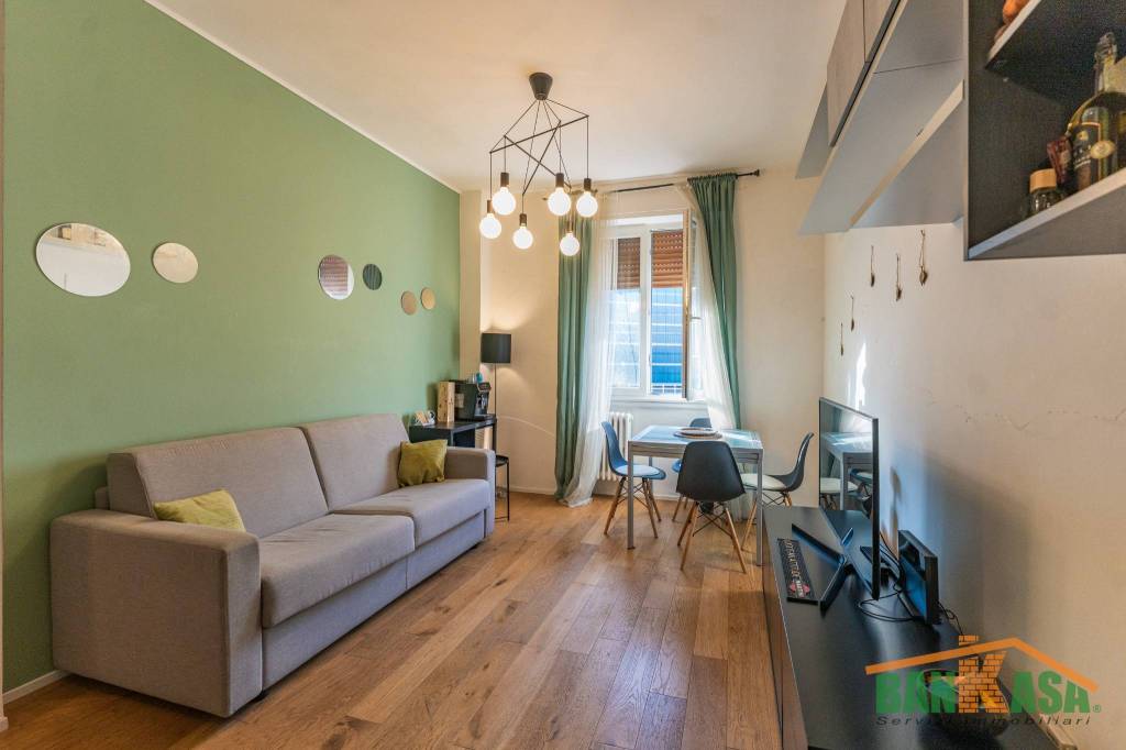 appartamento in vendita a Milano in zona Porta Garibaldi