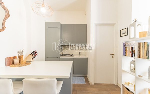 appartamento in vendita a Milano in zona Isola