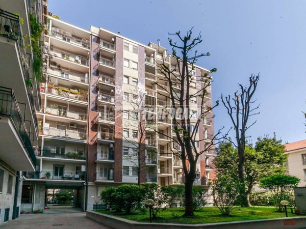 appartamento in vendita a Milano in zona Solari