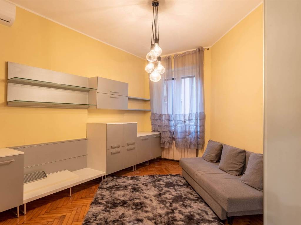 appartamento in vendita a Milano in zona Corvetto