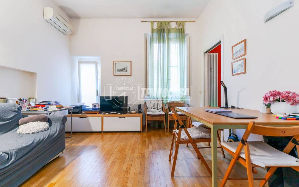 appartamento in vendita a Milano in zona Solari