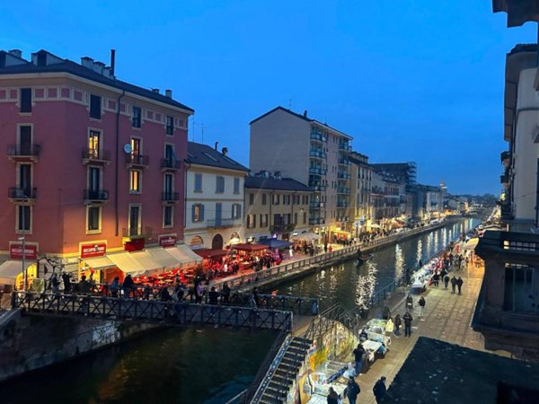 appartamento in vendita a Milano in zona Porta Genova