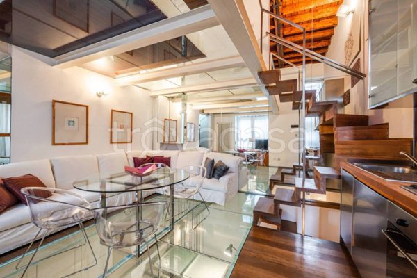 appartamento in vendita a Milano in zona Centro Direzionale